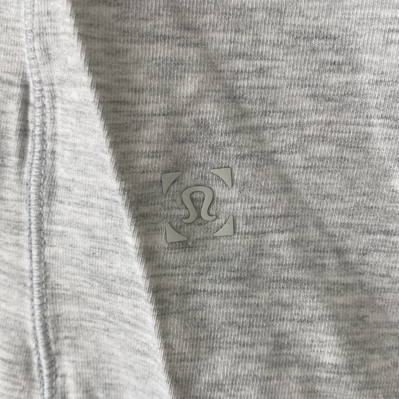 Lululemon T-shirt - Picture 2 of 2
